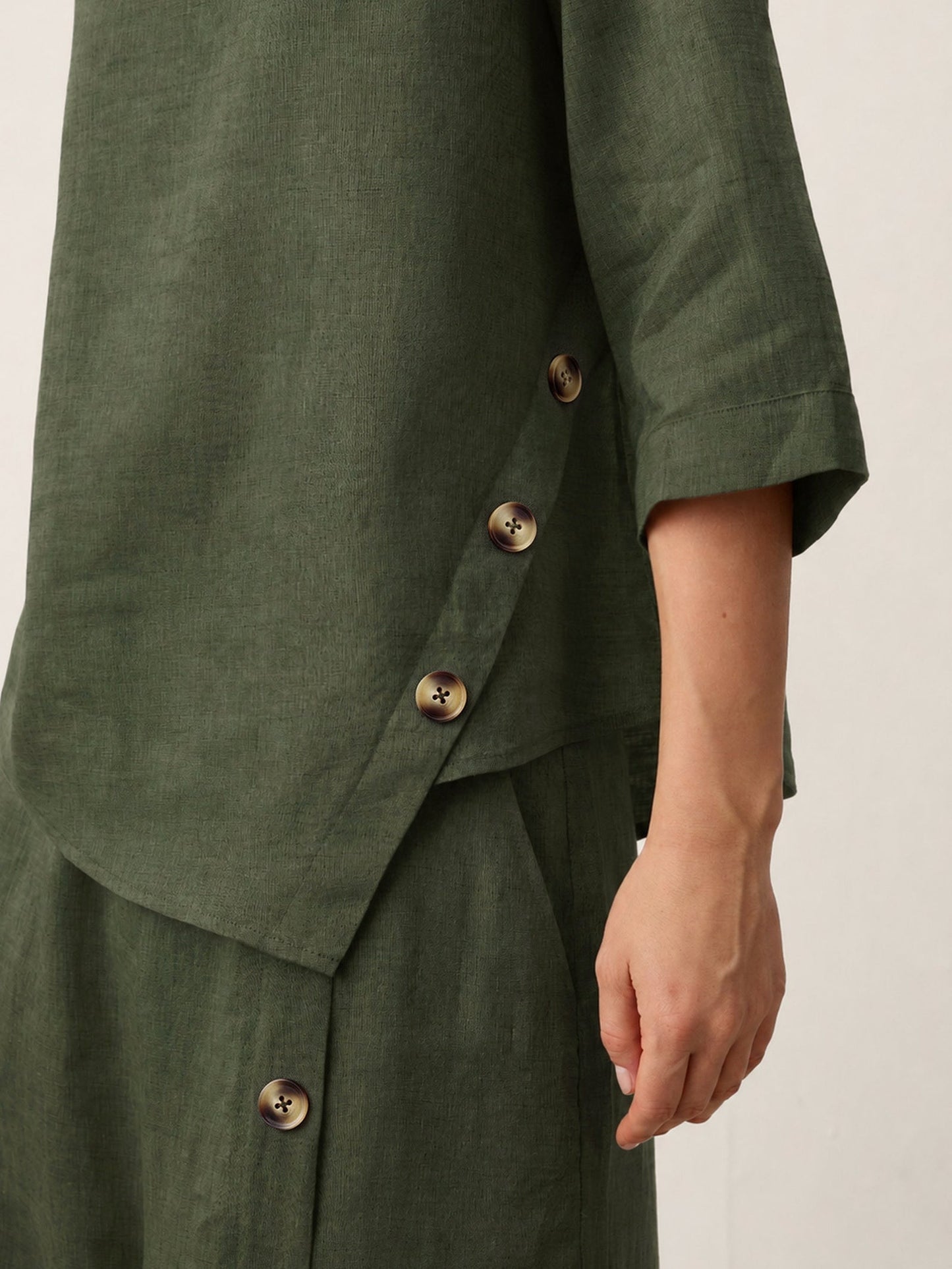 Blusa Oversize con Cierre Decorativo Lateral