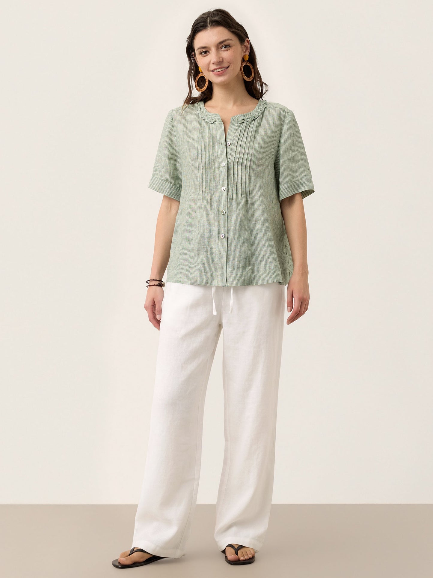 Blusa Verde con Cuello Bordado
