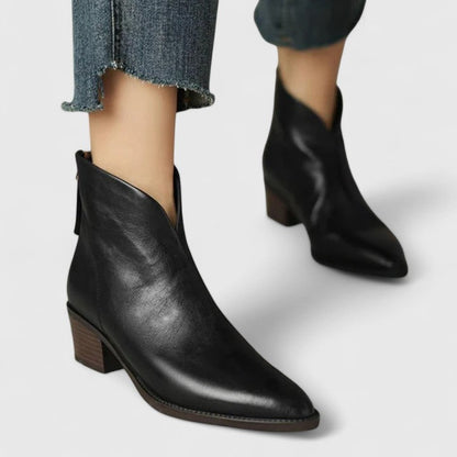 Alma | Botines Camperos de Piel Planos Mujer Punta Fina