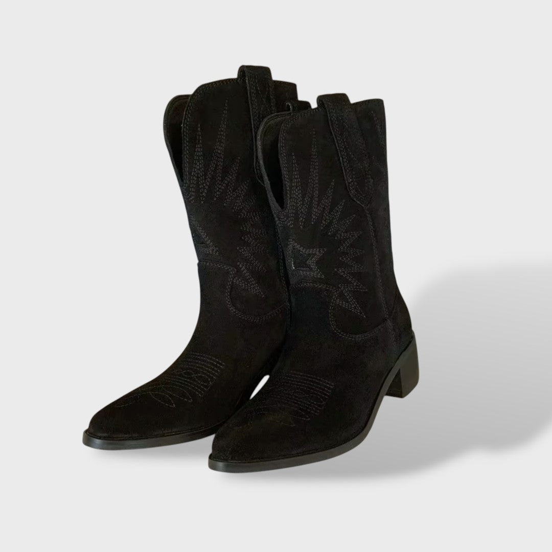 Covadonga | Botas Camperas Mujer de Piel Bordadas Caña Media