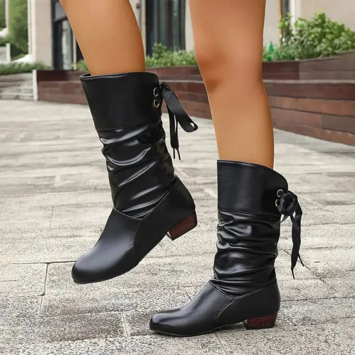 Covadonga | Botas Planas Mujer Caña Media con Cordones