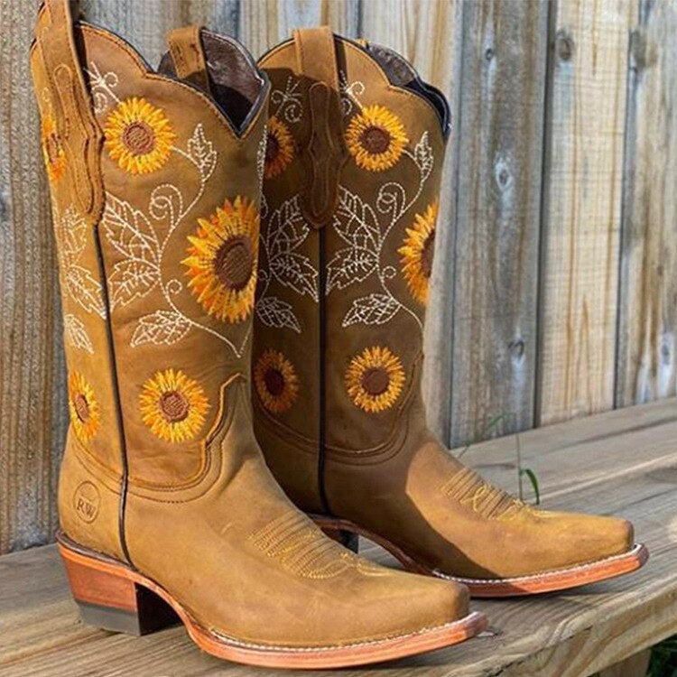 Marisol | Botas Camperas Mujer Caña Alta Bordado Floral