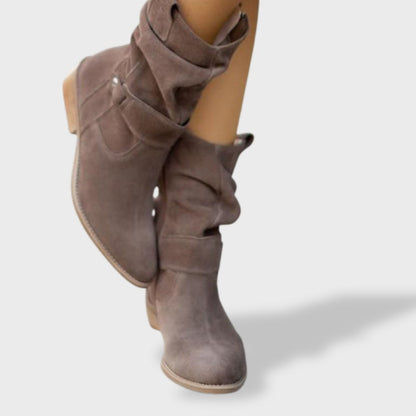 Pilar | Botines Cowboy de Ante Mujer Caña Media Fruncida