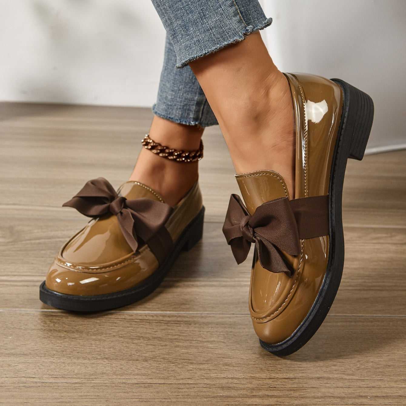 Raquel | Mocasín de Charol con Lazo Mujer Suela Plataforma