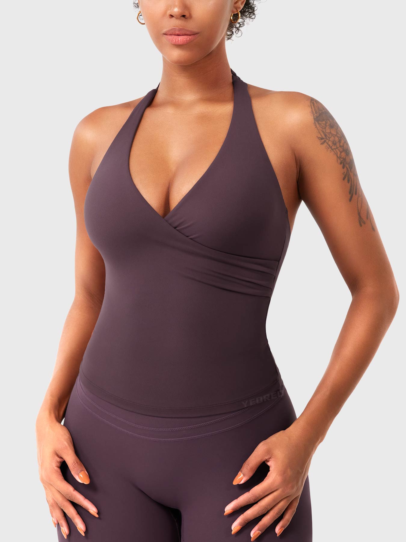 Top Deportivo Cruzado Halter Morado