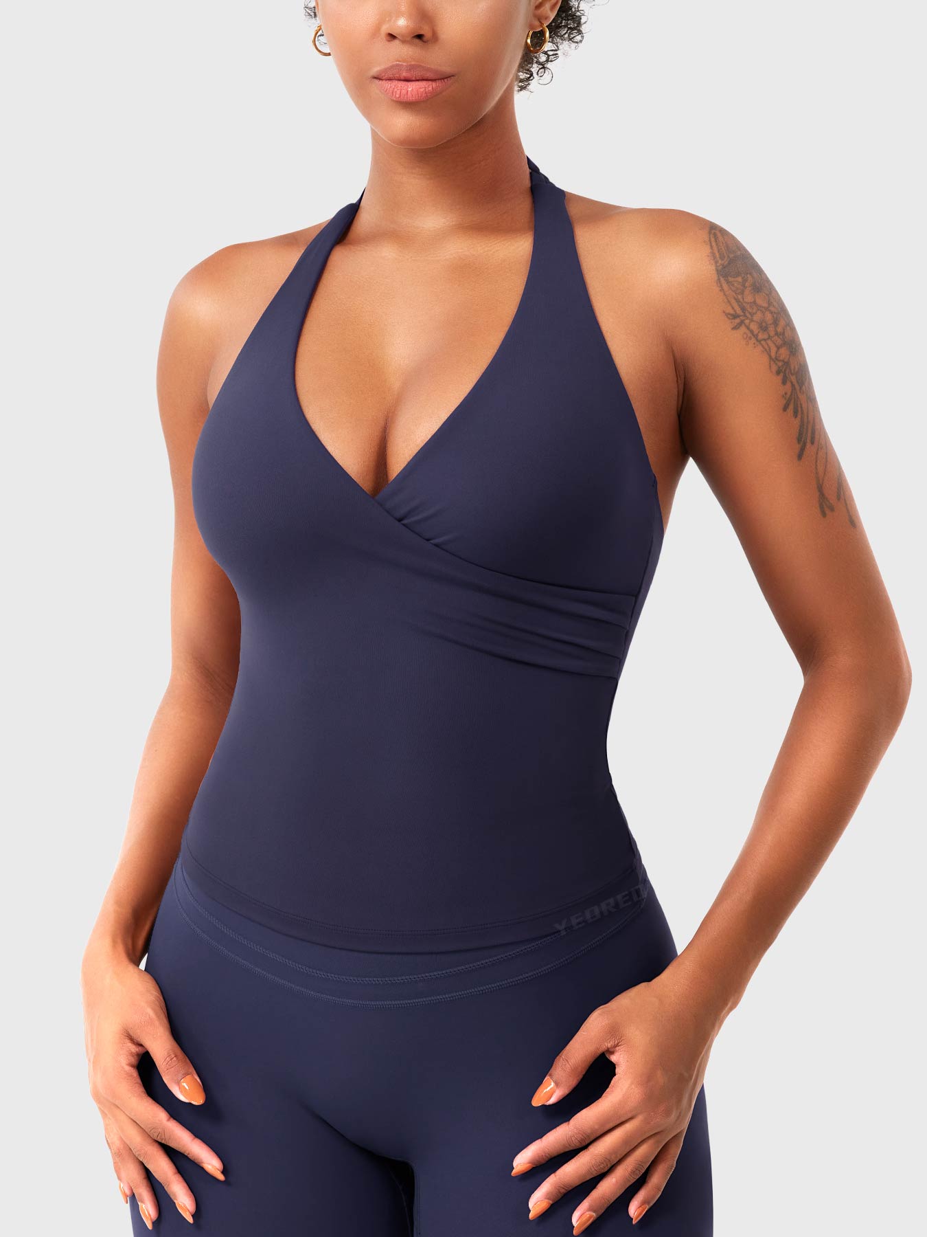 Top Deportivo Cruzado Halter Morado