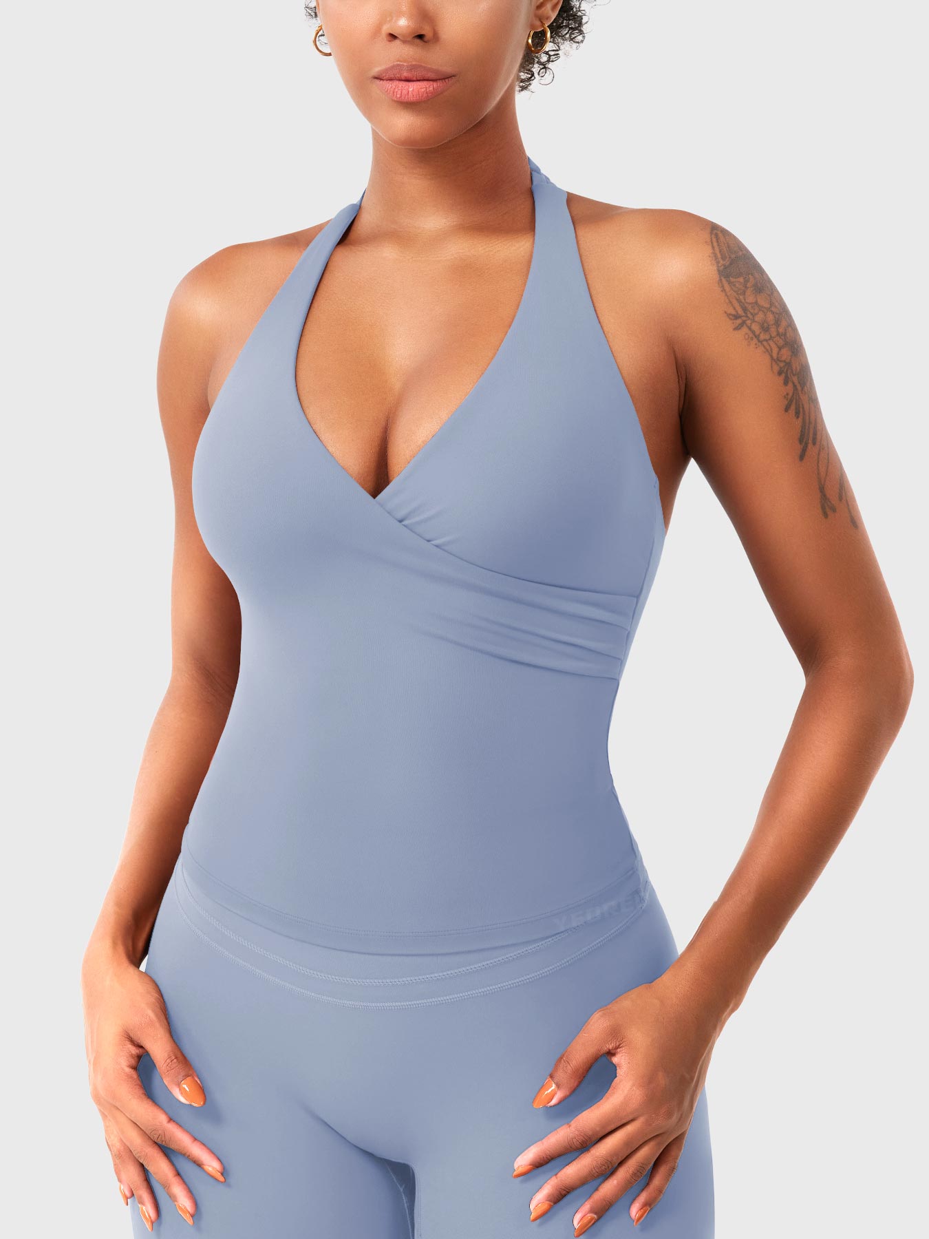 Top Deportivo Cruzado Halter Morado