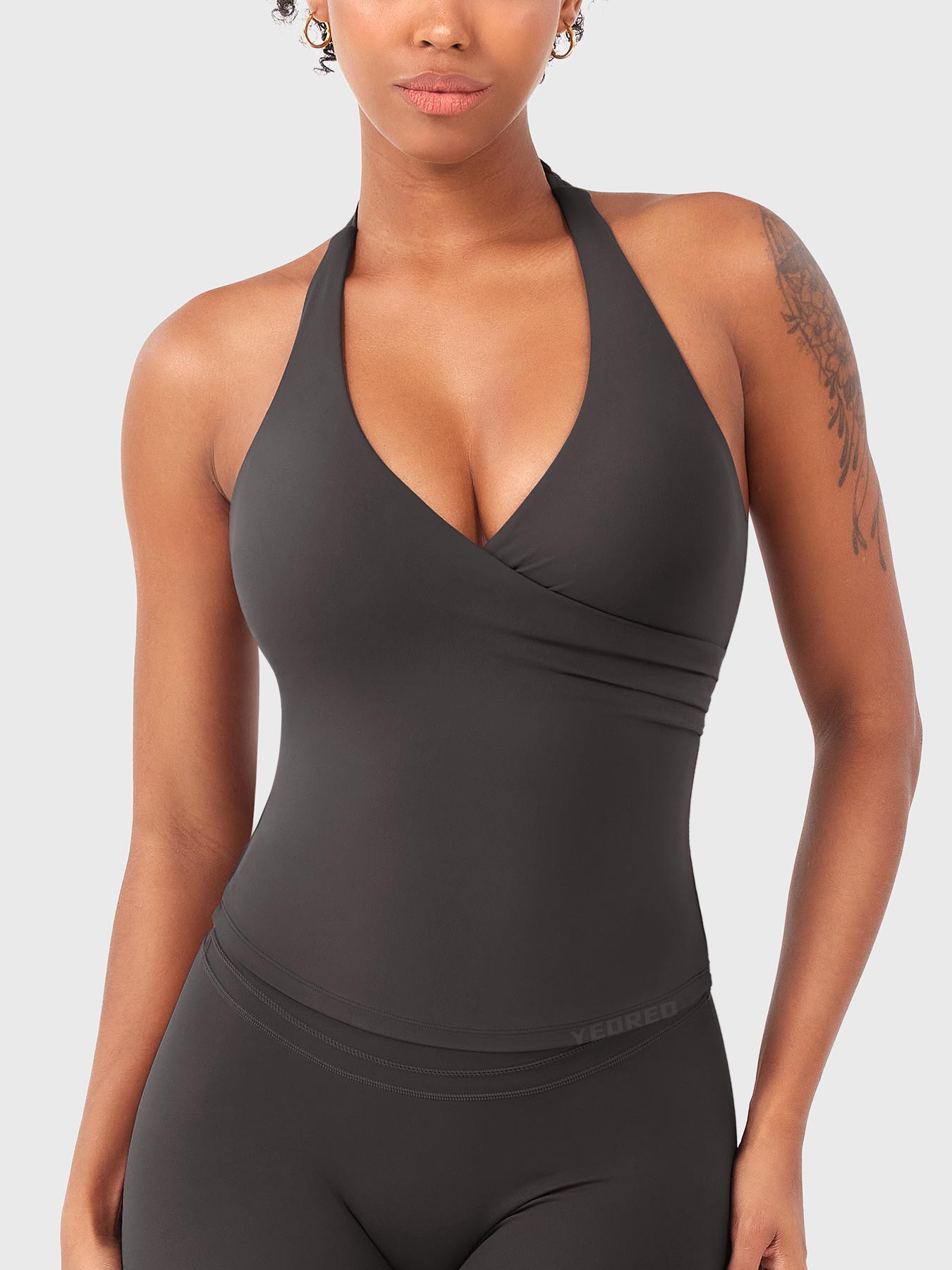 Top Deportivo Cruzado Halter Morado
